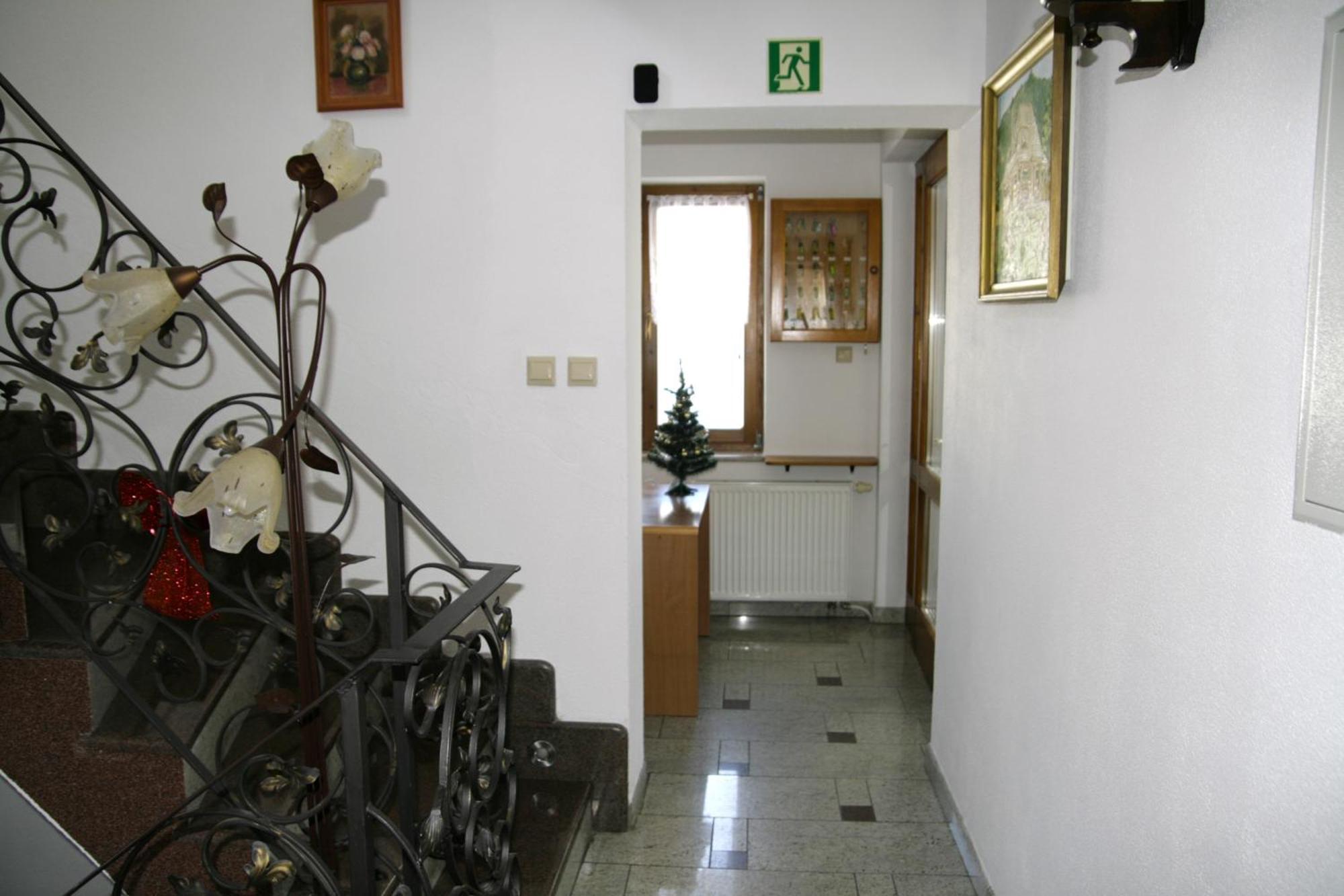 Chata Maniowy Wyspa Ciszy - Agroturystyka, Nieopodal Czorsztyna, Maniowy I Kluszkowce Nad Zalewem Czorsztynskim Zewnętrze zdjęcie